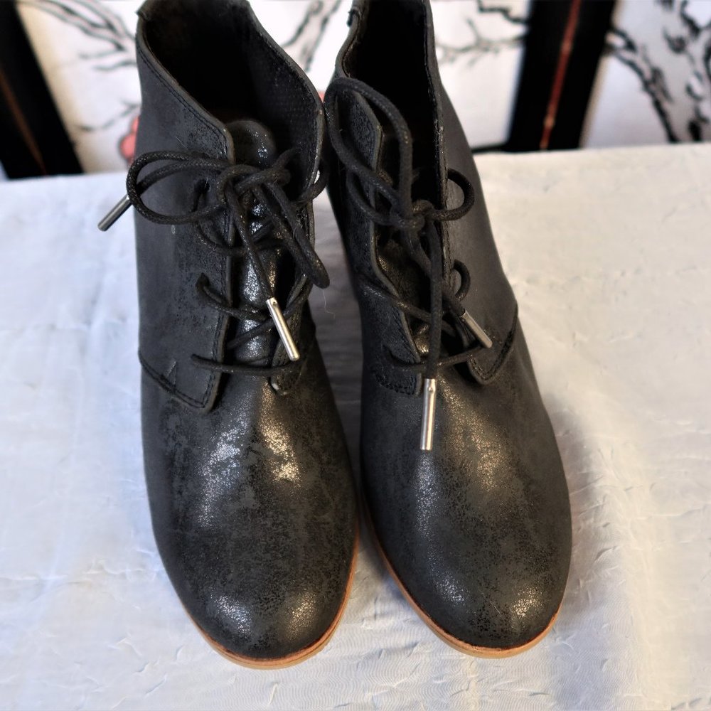 Toms Black Heeled Booties Size 7.5 NWOT